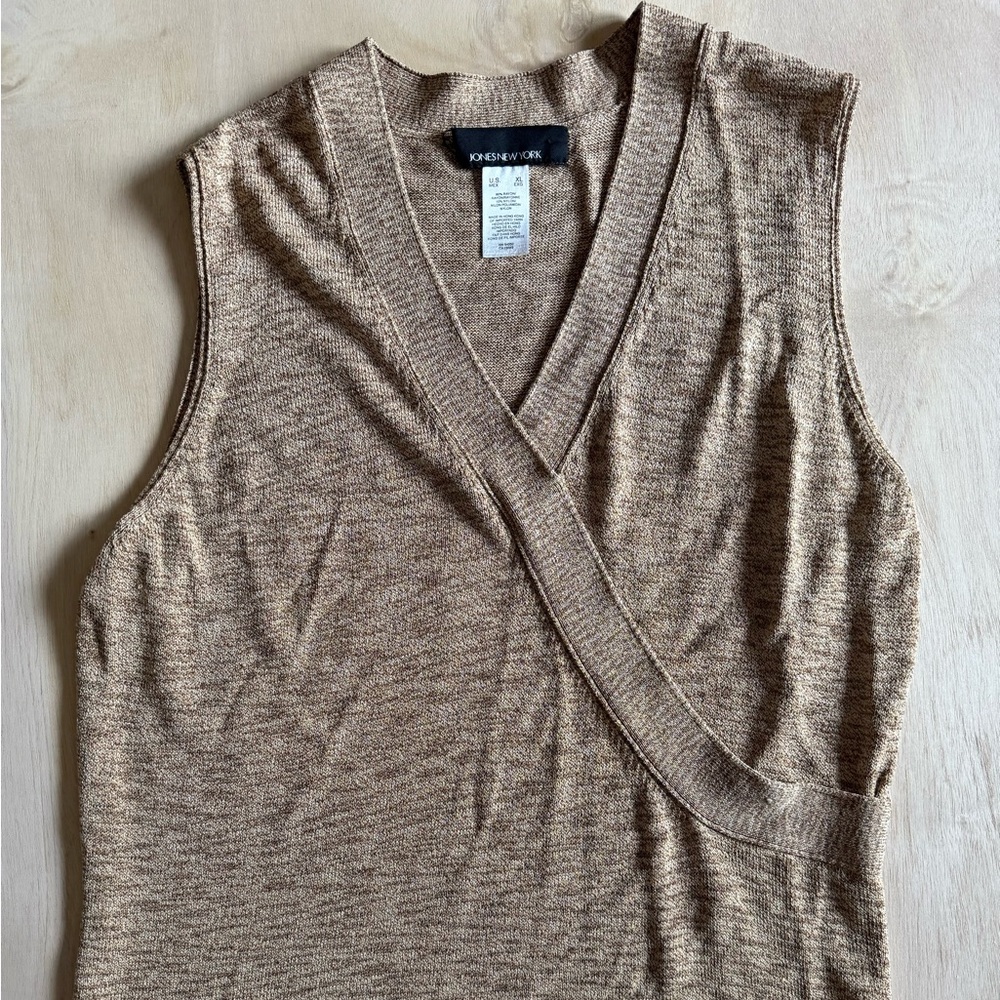 Jones New York Women’s Tan Sleeveless Knit Top